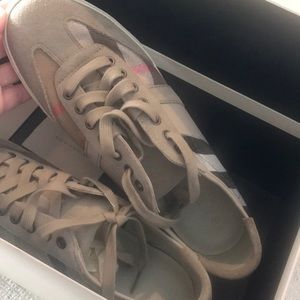 Men’sBurberry shoes